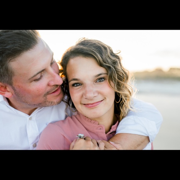 Meet your Posher, Hannah - Picture 2 of 2